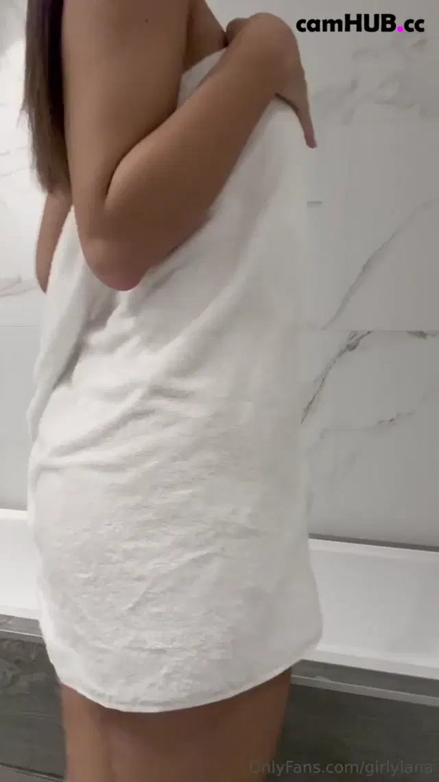 Girlyyana dildo