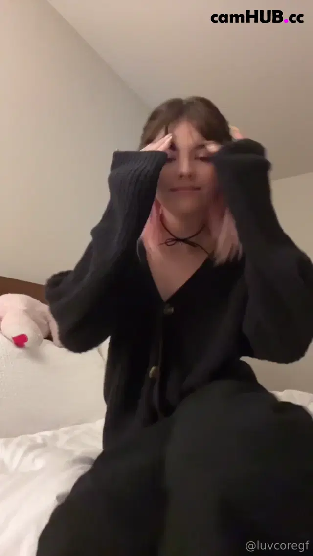 Luvcoregf naked & show pussy