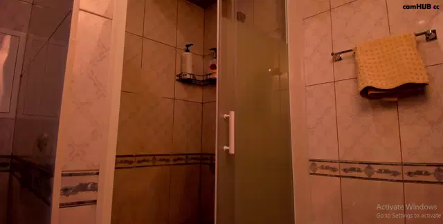 Milablush Fully naked shower live on Chaturbate