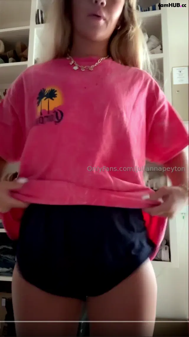 Julianna peyton Onlyfans 7