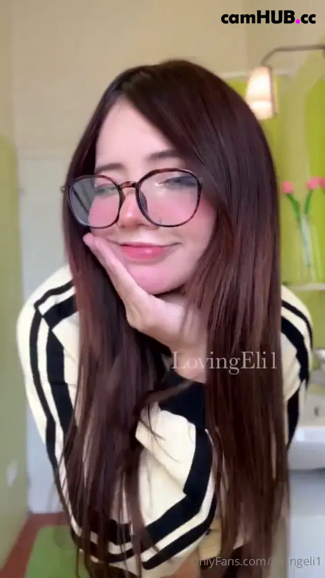 Lovingeli1 naked tits