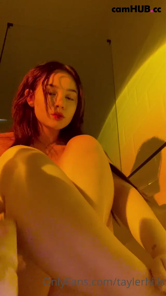 Taylerhillss onlyfans leak show