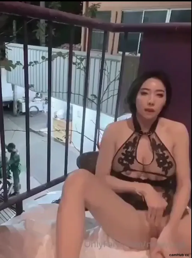 Balcony Cam Sex cuming masterbate