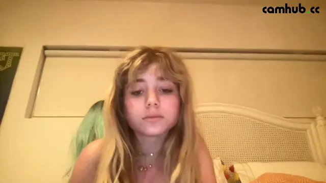Kikiwillow chaturbate cam show 17.08.2022