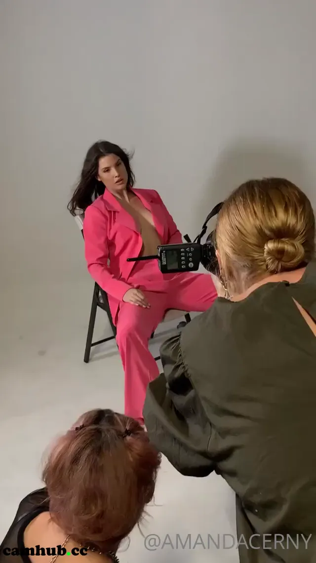 Amanda Cerny show 5