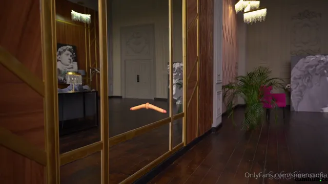 SimensSofia Mirror Throwback