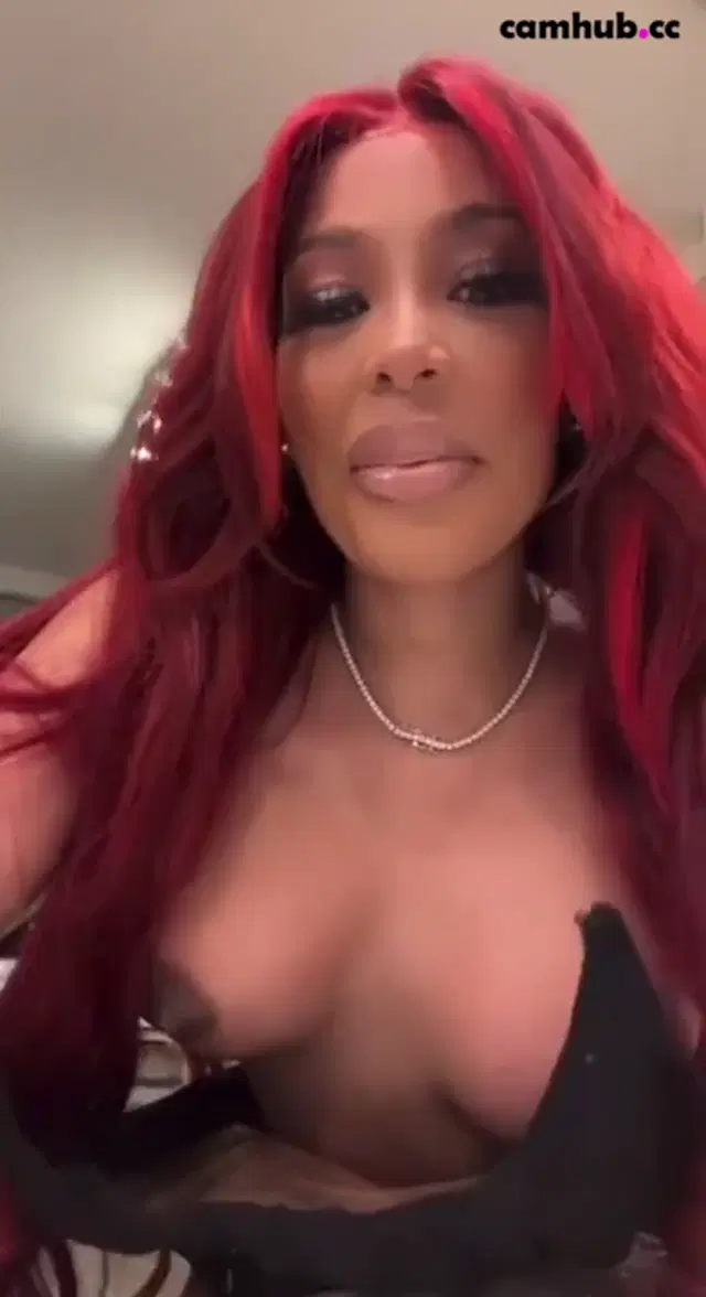 Ebony tits show 2