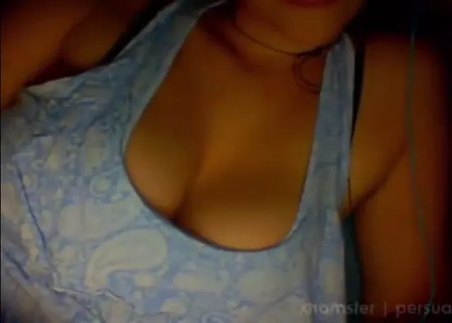 Sexy girl from Chile with great tits and lips show 7