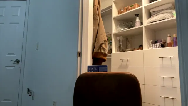 [chaturbate] caitiemachleid 5-December-2023 petting her cunt