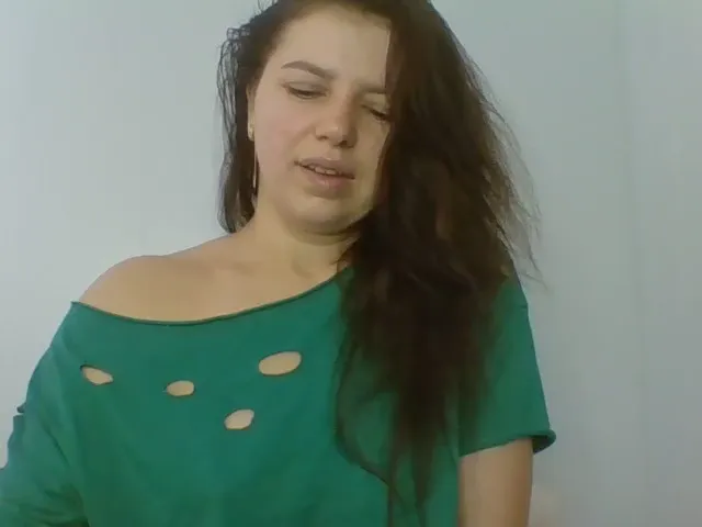 Slim_hottie  ,  Make-me-Moan show 9