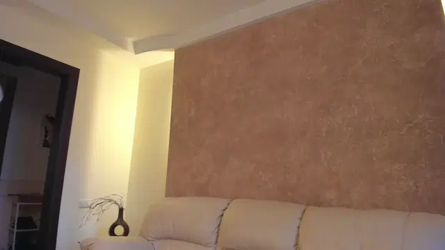 Adri_sweetie naked body & oil show