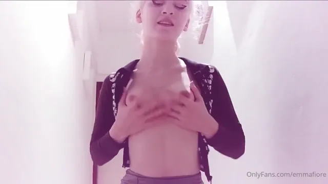 Emmafiore footjob