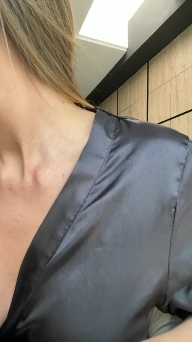 Luna 2023-08-21 nude free chat