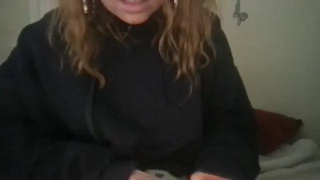 [chaturbate] freakgirlkandyx spread legs 15-Sept-2024