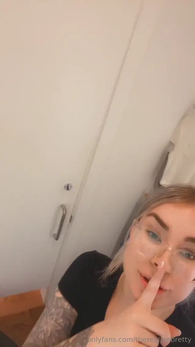 Therealjenbretty Onlyfans 13-12-2024 fucking herself with a toy