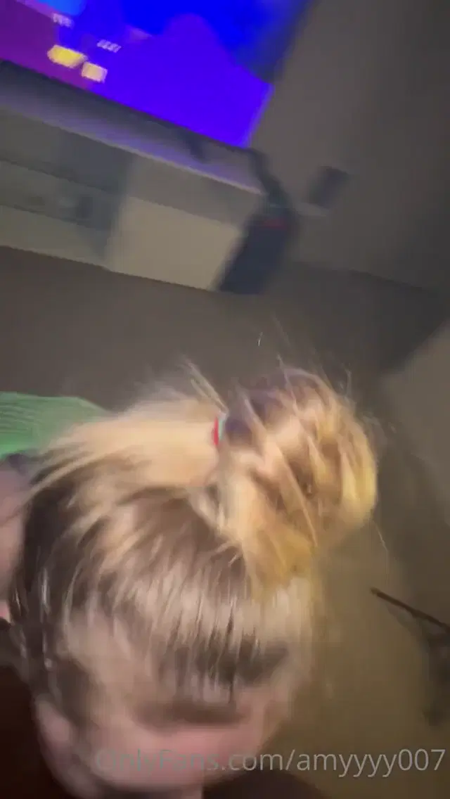 Amyyyy007 onlyfans 23-12-2024 deepthroat blowjob