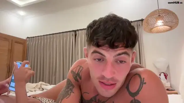 Lilboobella chaturbate 19-Jan-2025 трахает девушку сзаду