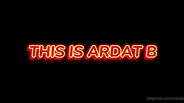 Ardatb Onlyfans 11-Feb-2025 sniffs her friend’s dick