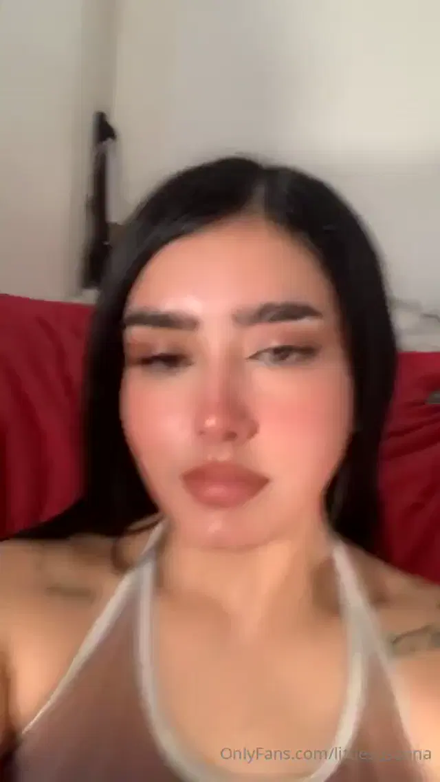 Little Susanna Onlyfans 11-Feb-2025 showed what she has between her legs