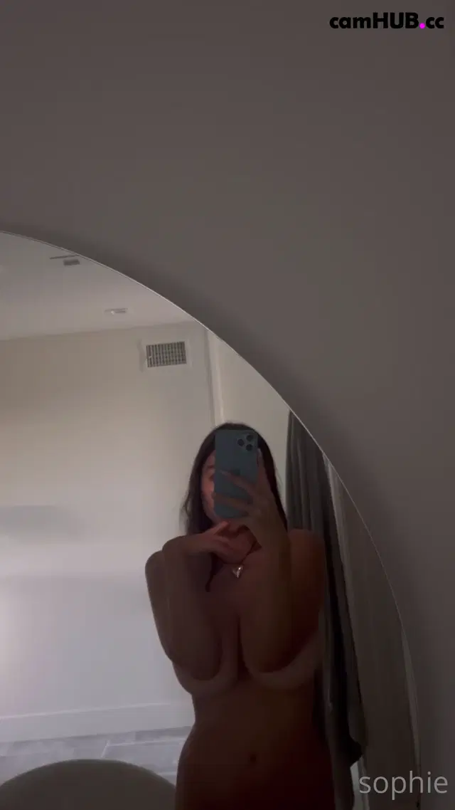 Sophie Mudd show 34