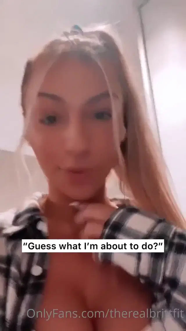 Therealbrittfit Onlyfans 25-Feb-2025 pulling off her panties and showing her nipples
