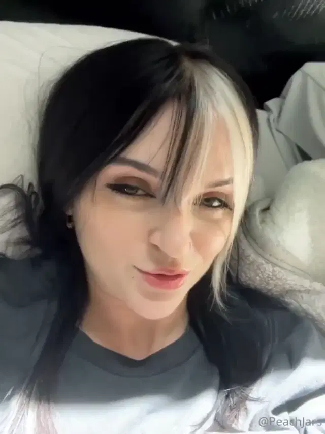 Peachjars Onlyfans 25-Feb-2025 fucking her clitoris online