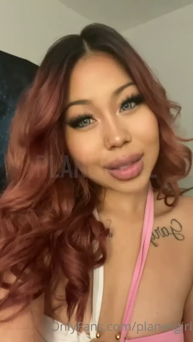 Planesgirl Onlyfans 26-Feb-2025 fucking her vagina with a toy