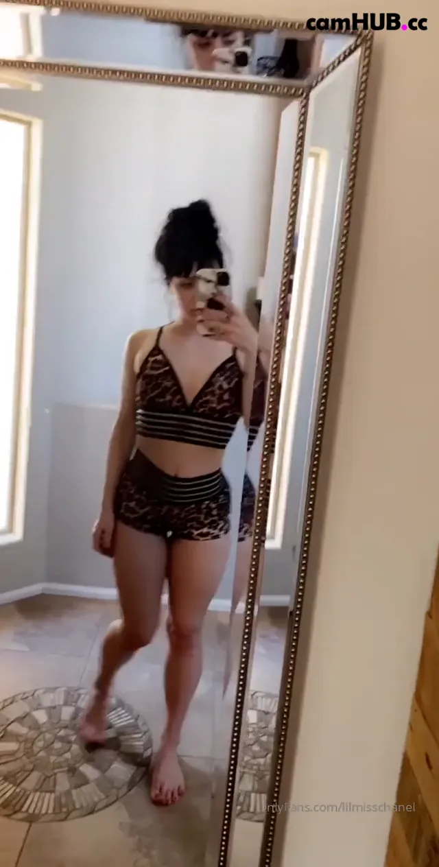 LilMissChanel / TheDollChanel / VampireDoll show 17