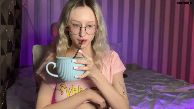 Mayvi_Cold Chaturbate March-26-2025 showed her nipples