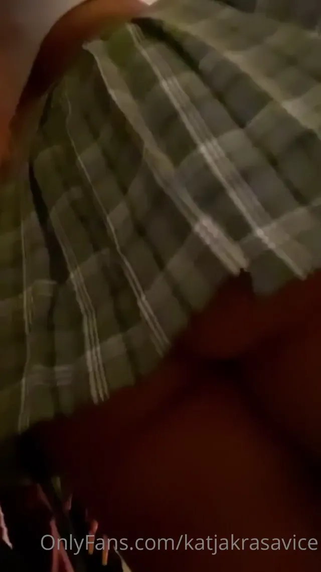 Katja_Krasavice Onlyfans April-08-2025 showed her ass under her skirt