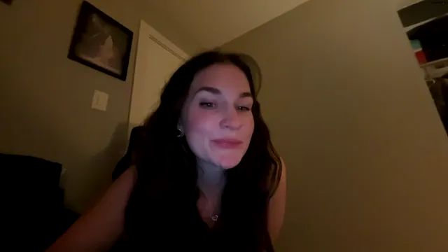 Lollie_Pop16 Chaturbate May-04-2025 twirls her juicy ass