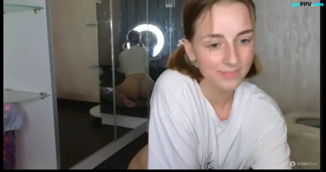 Sherryl_flame chaturbate 18-May-2025 fucks herself with her fingers to orgasm