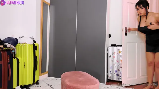 Lela Sohna Blowjob And Doggy Facing Camera