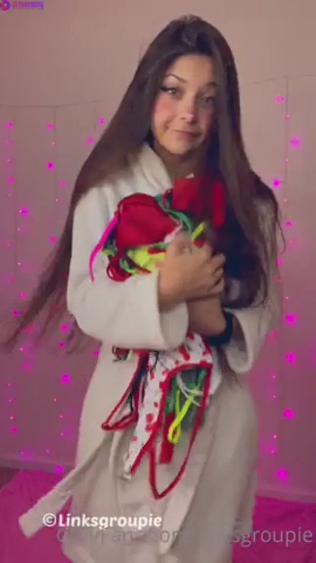 Linksgroupie Big Bikini Compilation