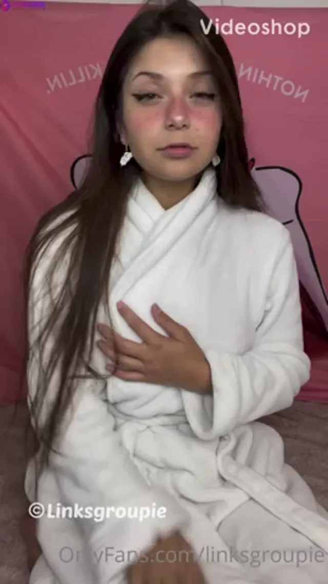 Linksgroupie Sexy Dress Compilation