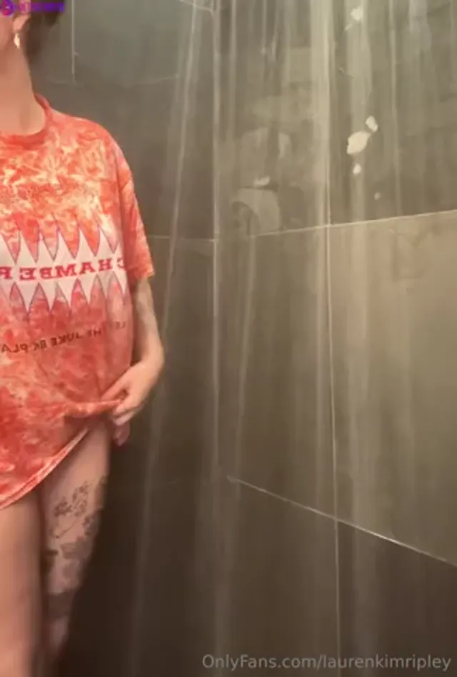 Lauren Kim Ripley In The Shower