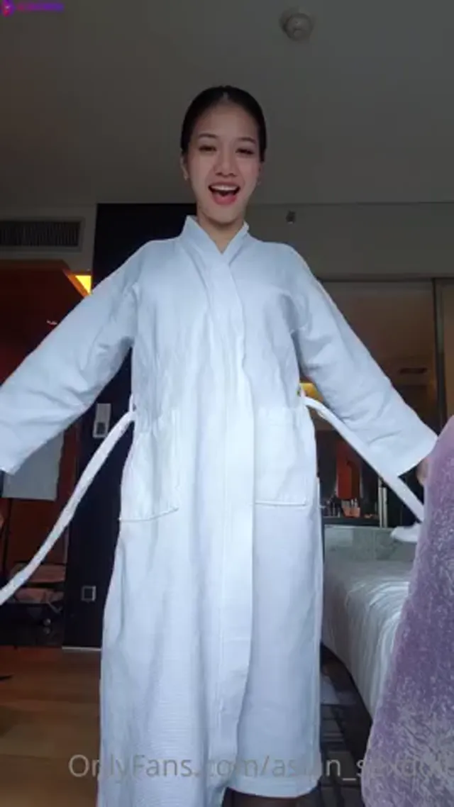 Asian SexDoll Teasing On Cam