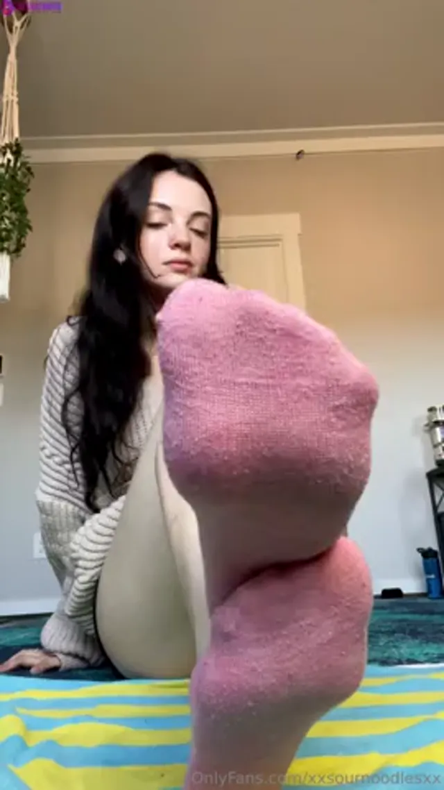 Sour Noodles Creaming Feet