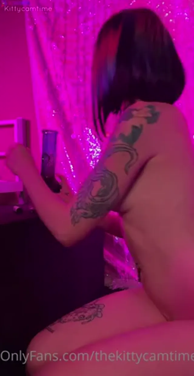 TheKittyCamtime Smokes For Better Orgasm