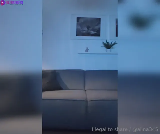 Alina345 Sexy Striptease