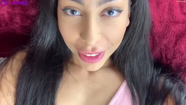 Model Diana Blowjob With Deepthroat