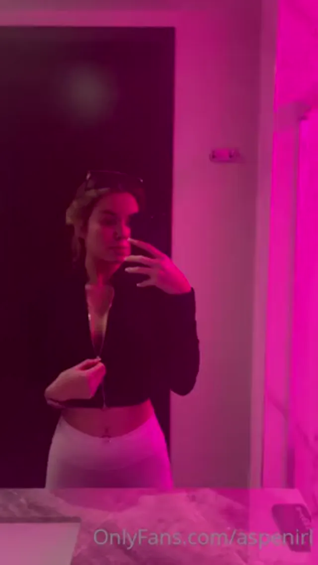 Bouncing Titties Of Aspen Ashleigh