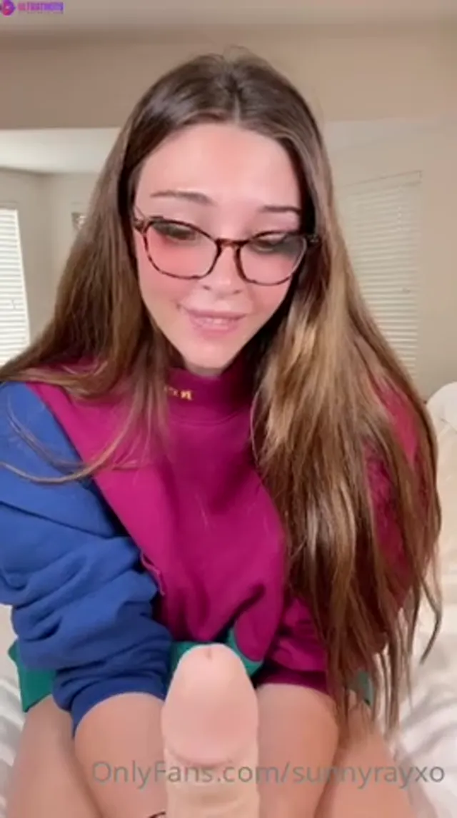 Sunny Ray Sucking And Fucking Pussy with Big Dildo