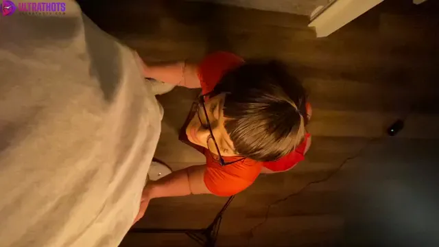 Zoe Renea Blowjob In Glasses POV