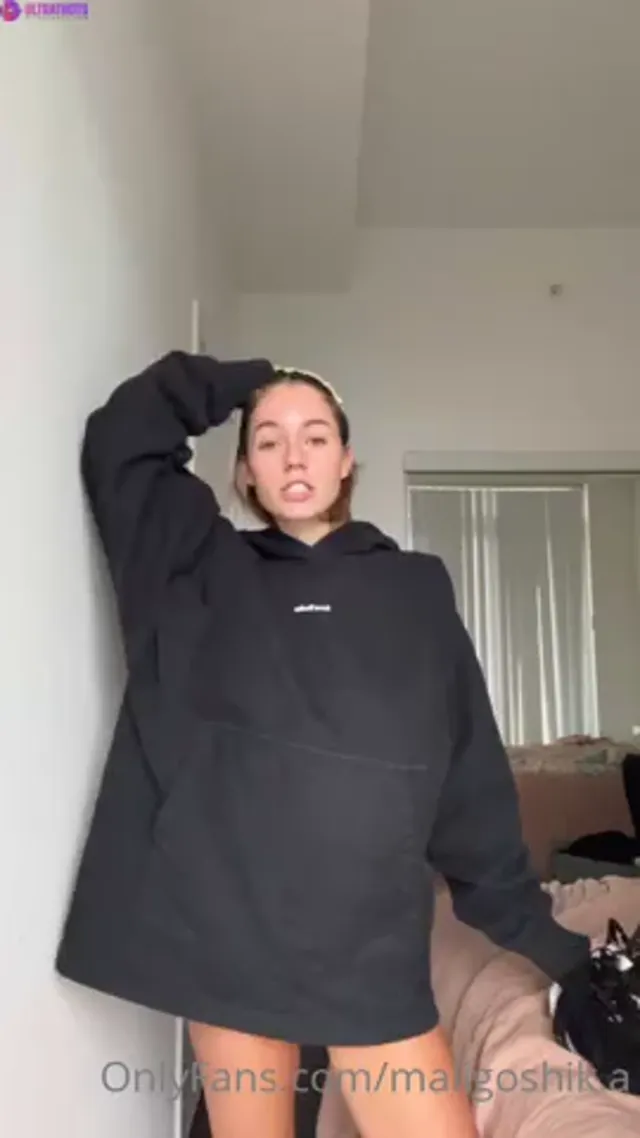 Anna Malygon Sexy Dress Try On