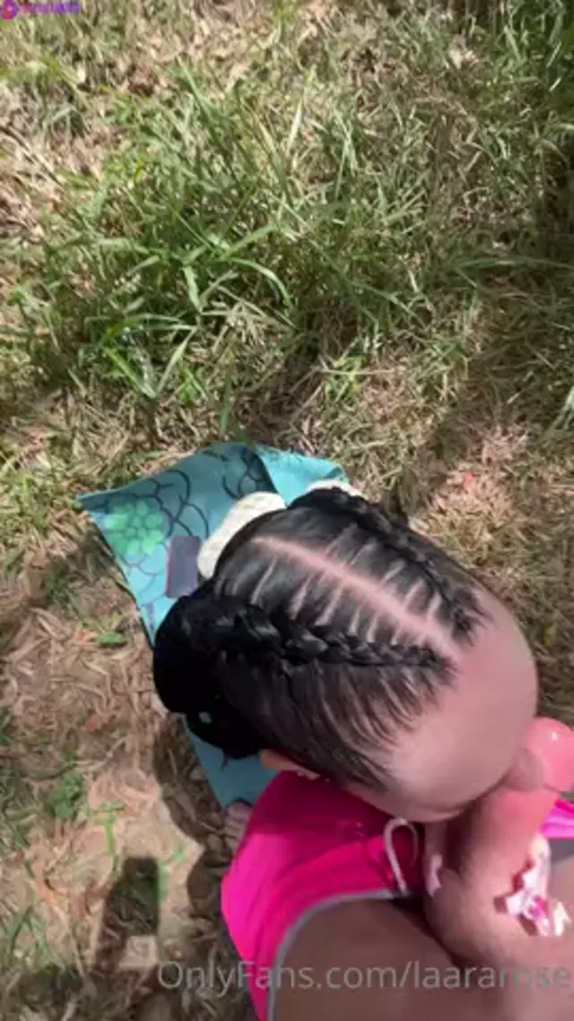 Lara Rose Public Quickie with Blowjob