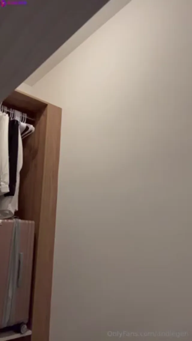 Andie Elle Striptease With Pussy Masturbation