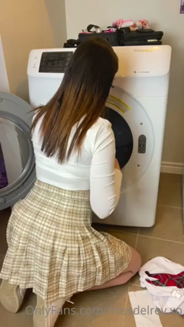 Kinky Washing Machine Of Missdelrey
