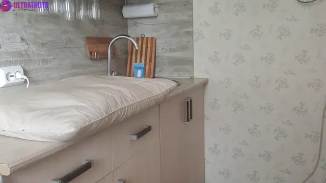 Milf’s juicy pussy rides a cock to orgasm