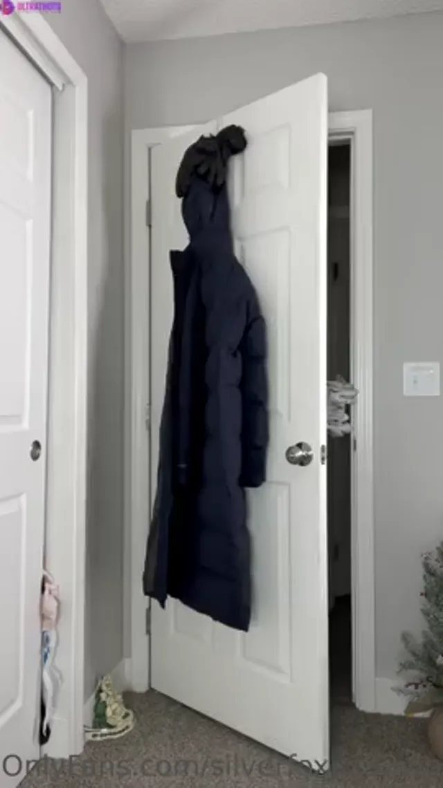 Silver Foxxx Full Sextape